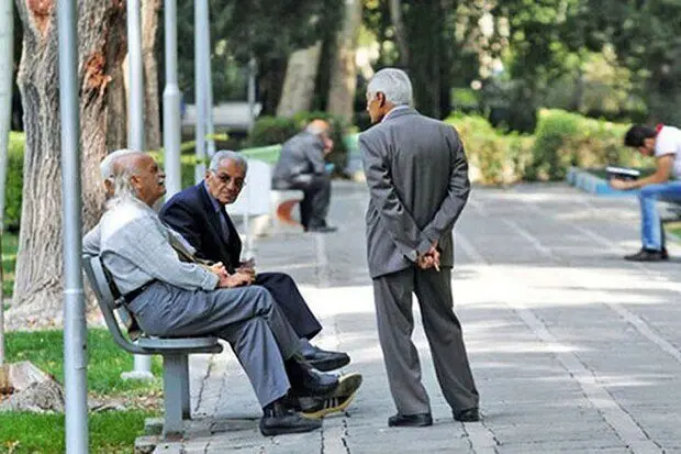 گلایه مدیرکل مالی بازنشسته وزارت دارایی از همسان‌سازی حقوق بازنشستگان