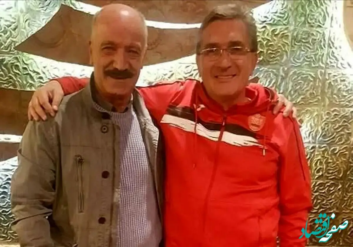عکس ژست قهرمانی سعید راد با مدال پرسپولیس