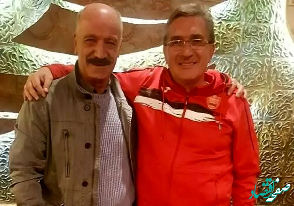 عکس ژست قهرمانی سعید راد با مدال پرسپولیس