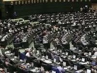 افشای پیامک حقوق نمایندگان مجلس؛ پشت‌پرده جنجال چیست؟