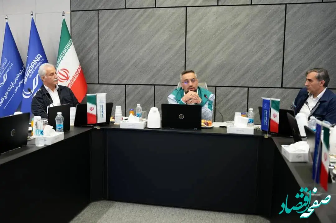 نجفی: از طرح‌های توسعه‌ای و تکمیل زنجیره ارزش متانول حمایت می‌کنم/ فخرایی: از همکاری مشترک با مبین استقبال می‌کنیم
