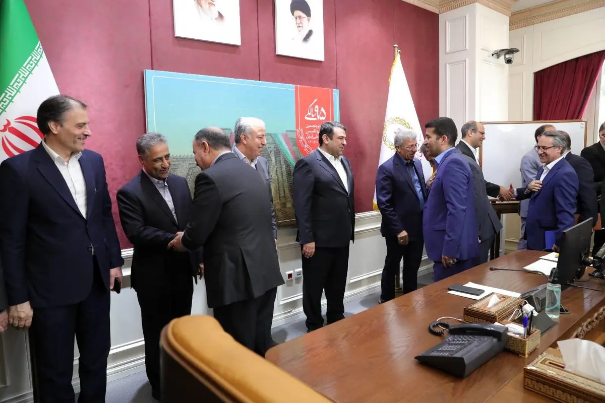 دیدار مدیرعامل و اعضای هیات مدیره بانک ملی ایران با مدیران و روسای شرکت های تابعه