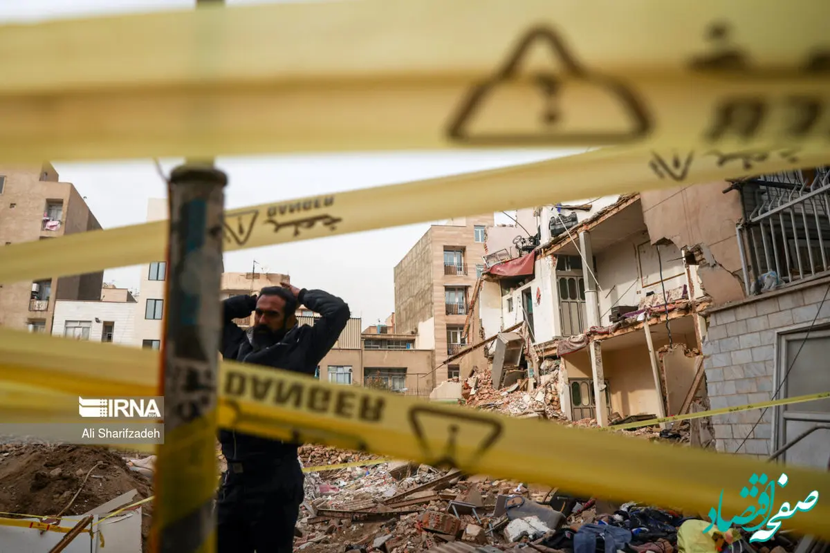 ریزش ساختمان سه طبقه در شهرک ولیعصر تهران حادثه آفرید + عکس