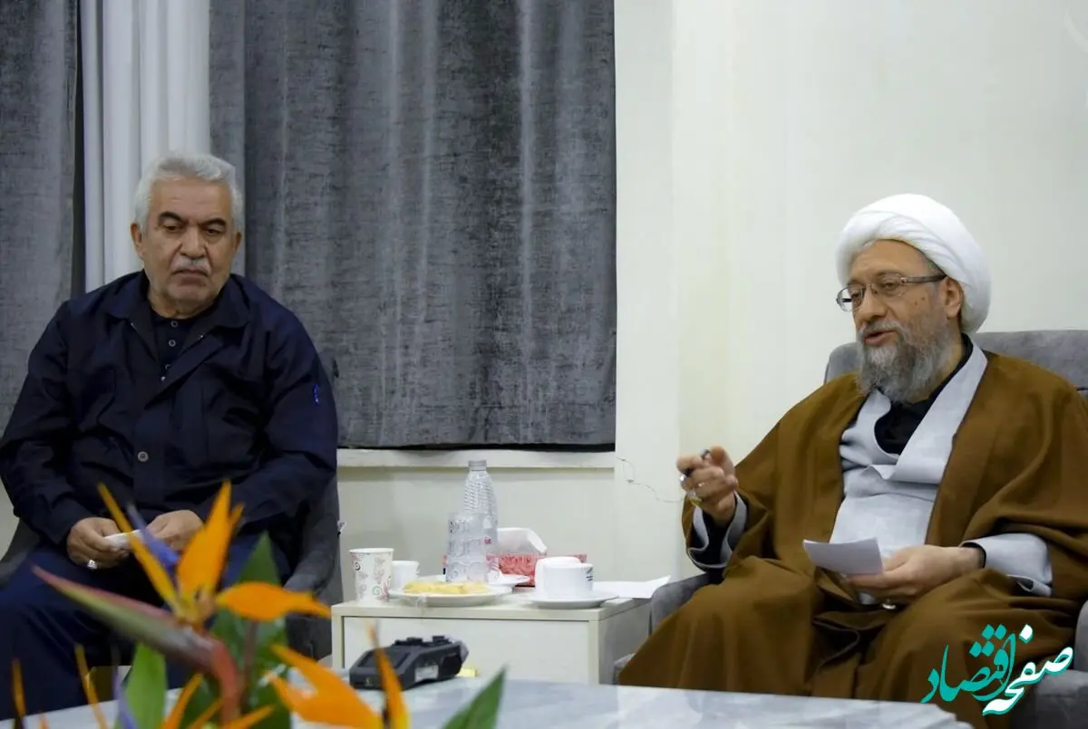 آملی لاریجانی با افزایش سن بازنشستگی موافق است یا مخالف؟ 