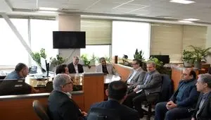 یک برنامه موفق با اهداف بلند مدت و روش های عملی و نوآورانه منطبق است