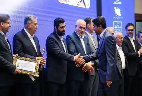 شرکت ورق خودرو چهارمحال و بختیاری به عنوان صادر کننده برتر استان معرفی شد