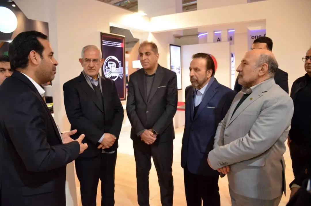 بازدید واعظی و گروسی از توانمندی‌های منطقه آزاد اروند