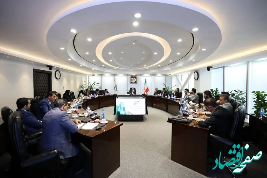 فاصله دلار آزاد و نیما باید کاهش یابد