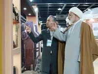بازدید امام جمعه آبادان از غرفه اروند در نمایشگاه بین المللی گردشگری و صنایع وابسته تهران