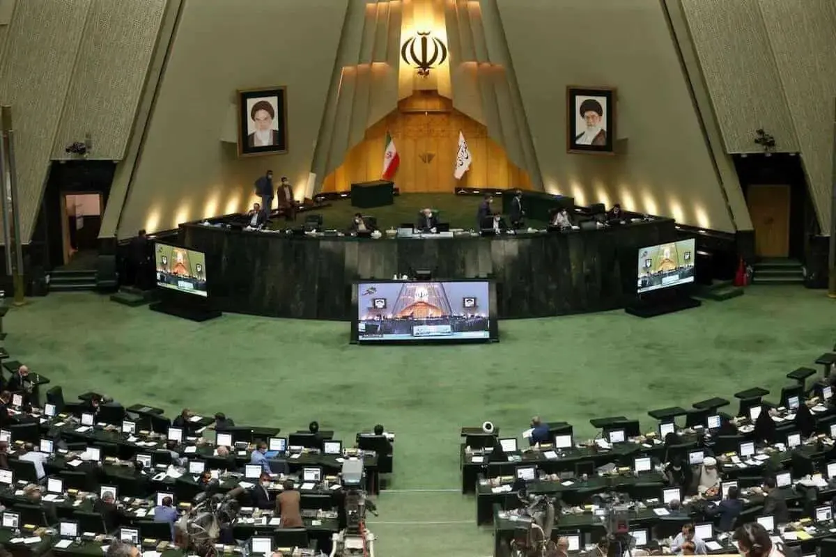 مجلس امروز متناسب سازی حقوق بازنشستگان را بررسی می کند