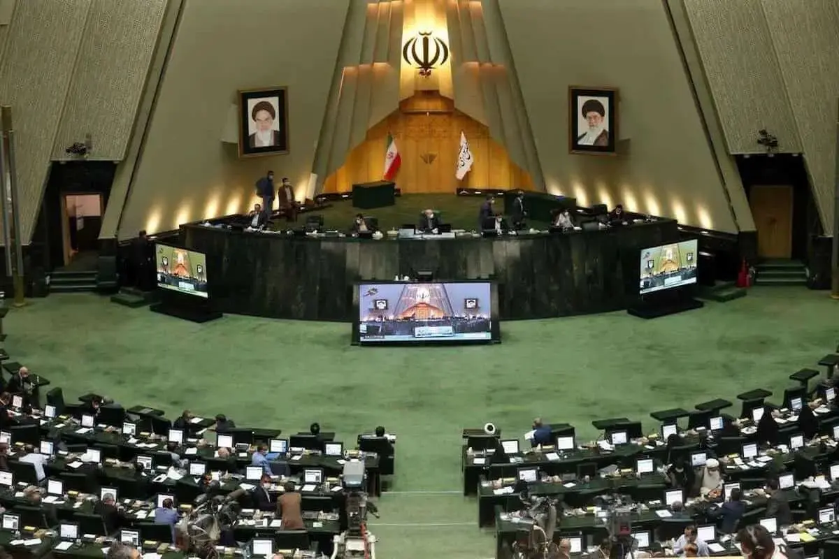 مجلس امروز متناسب سازی حقوق بازنشستگان را بررسی می کند