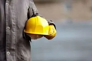 جزئیات کامل از افزایش حقوق کارگران در سال ۱۴۰۴ | تأثیرات اقتصادی و اجتماعی افزایش حقوق کارگران 