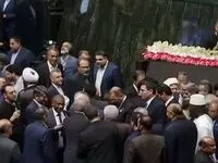 این عکس های عجیب از پایان مراسم تحلیف مسعود پزشکیان را از دست ندهید