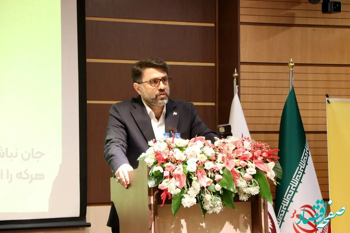 رسانه‌ها در جنگ روایت‌ها خوش درخشیدند/ دولت وفاق ملی خود را همراه و هم‌دل مردم می‌داند و با مردم صادق است