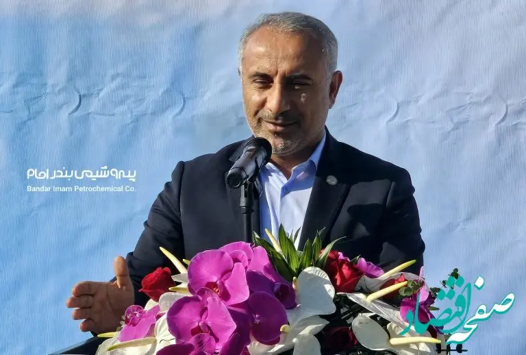 آیین تحویل اراضی واگذار شده به کارکنان شرکت پتروشیمی بندرامام