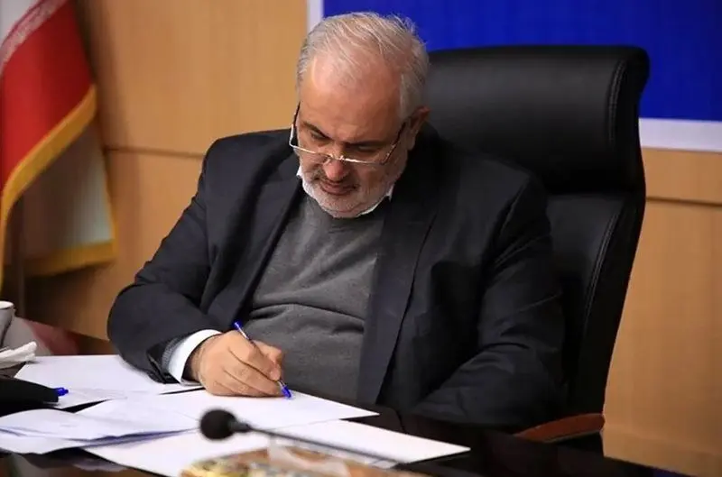 وزیر نیرو بخشنامه «خاموشی سامانه‌های سرمایشی در پایان وقت اداری» را صادر کرد/ تاکید بر رعایت دماى 27 درجه در طول زمان کارى
