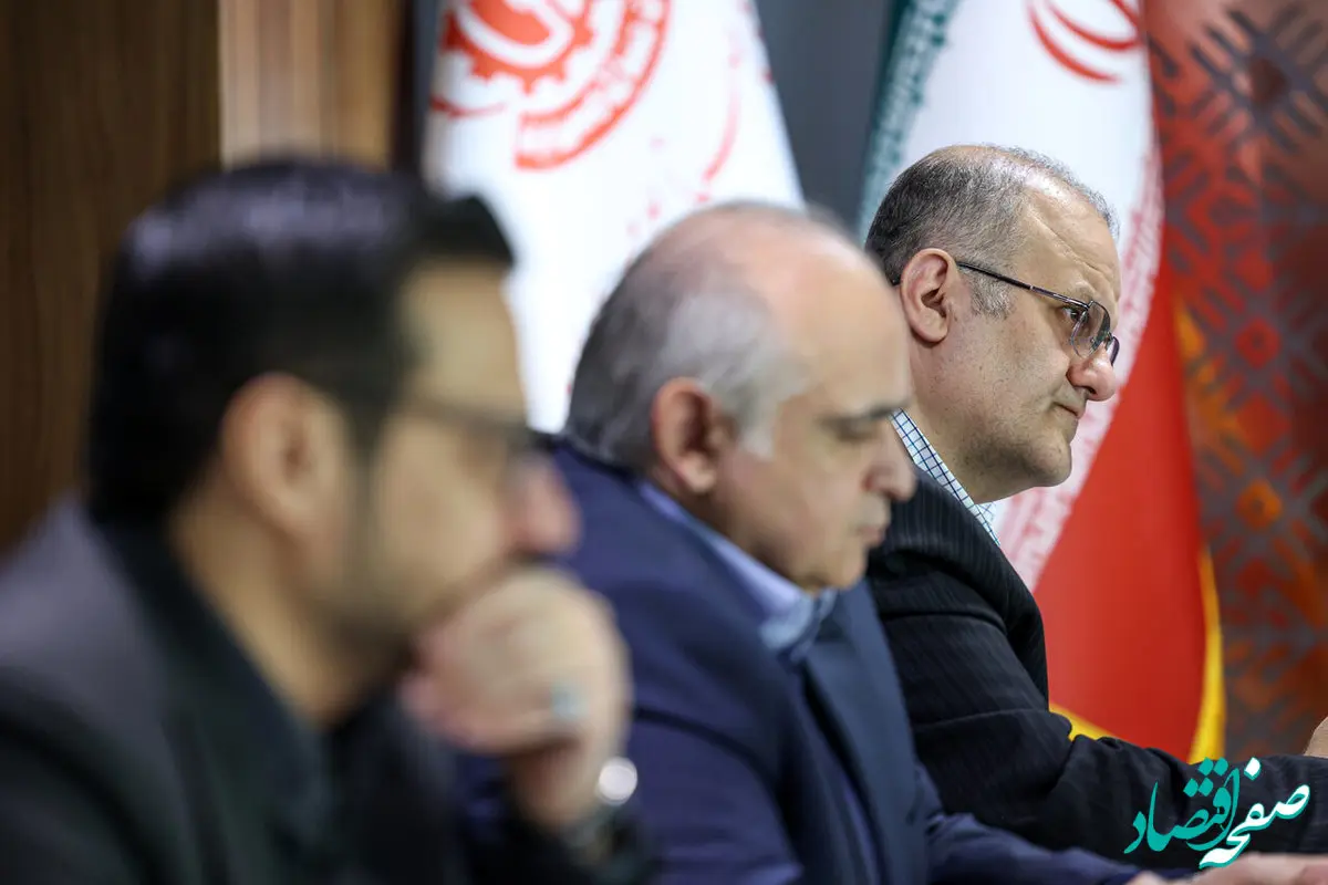 ویدیو: جلسه قرارگاه جهاد تبیین شرکت ملی صنایع مس ایران با حضور دکتر حسین مدرس‌خیابانی