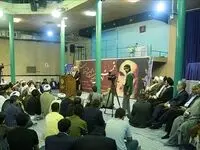 تصویری از پسر سیدحسن خمینی در همایش حامیان پزشکیان / این فرد هم بود