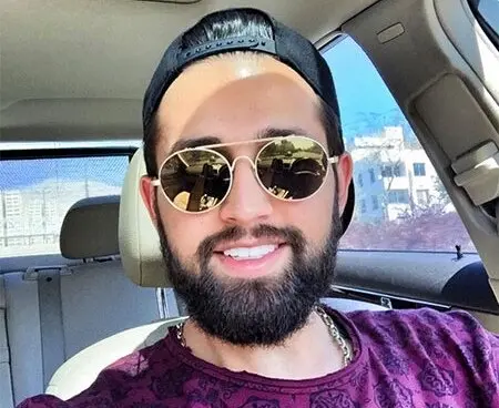 فیلم | واکنش محسن افشانی به تبلیغ کوروش کمپانی جنجال به پا کرد