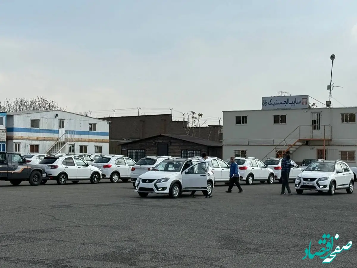 تداوم تحویل خودرو با وجود جنگ تحمیلی