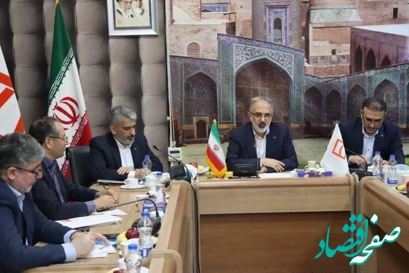 حرکت به سوی مشتری‌مداری هوشمند و توسعه خدمات غیرحضوری در دستور کار است