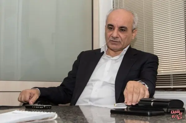 از سنگ اندازی شرکت های مونتاژکار برای واردات خودرو تا رکود بازار خودرو