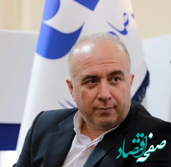 فروش ارز تا سقف ۲۰۰۰ دلار در شعب منتخب بانک صادرات ایران