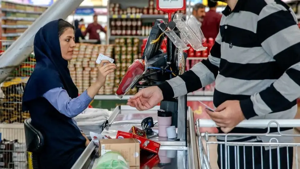 چرا کارگران به دلیل هزینه‌های سنگین، از بیمه تکمیلی انصراف می‌دهند؟