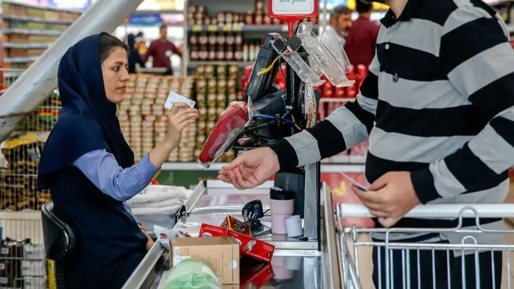 چرا کارگران به دلیل هزینه‌های سنگین، از بیمه تکمیلی انصراف می‌دهند؟