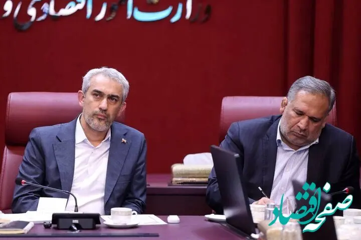 وزیر امور اقتصادی و دارایی: بهبود معیشت مردم اولویت اول وزارت اقتصاد است