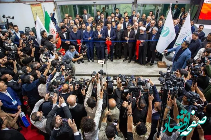 افتتاحیه با شکوه رویداد ایران پتروکم 1404 با حضور پرشمار تولیدکنندگان ایرانی صنعت پتروشیمی