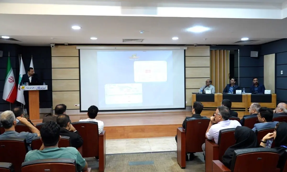 ارائه دستاورد درخشان فولاد هرمزگان در ارتقای بهره‌وری تولید در سمپوزیوم فولاد