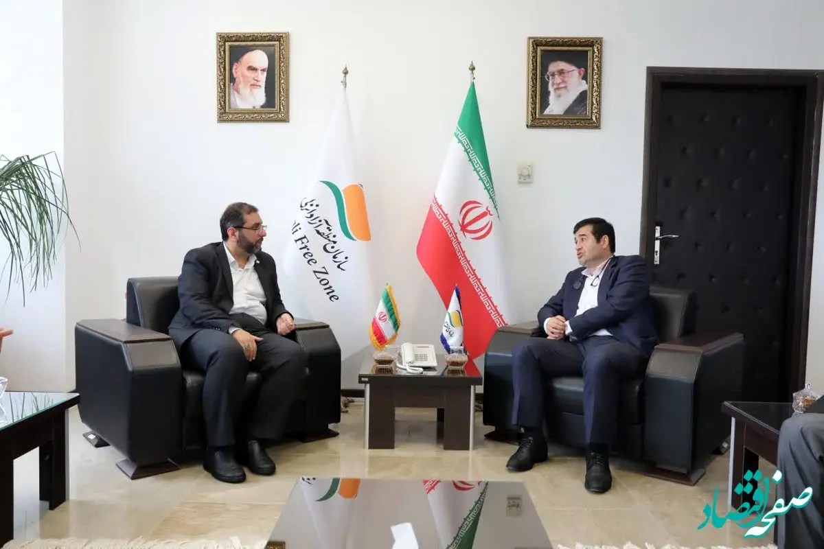 دیدار نماینده مردم بندر انزلی در مجلس شورای اسلامی با مدیرعامل سازمان منطقه آزاد انزلی