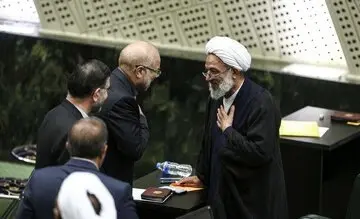 وقتی صندلی زیر پای آقای رئیس به لرزه افتاد | کودتا علیه این مدیر