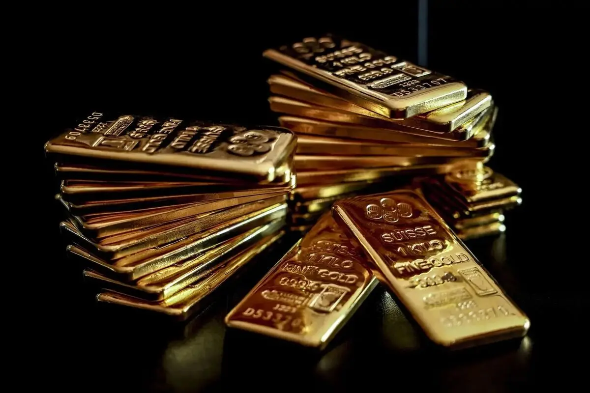 جدول قیمت جهانی طلا امروز دوشنبه ۱ دی ۱۴۰۴ | اونس طلا در مسیر صعود قیمت