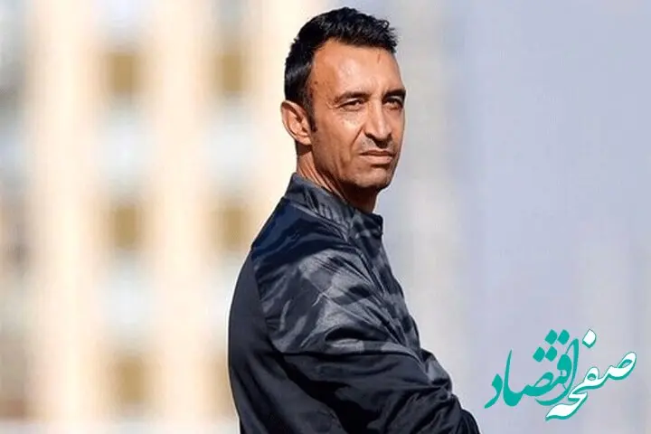 ژست خاص سرمربی استقلالی قبل از تقابل حساس + عکس