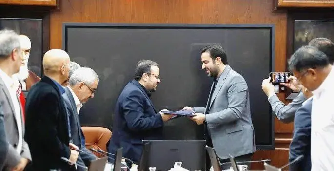 سازمان‌ منطقه آزاد کیش و شیلات تفاهم نامه همکاری امضا کردند