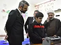 بازدید مدیرعامل سازمان منطقه آزاد اروند از مدرسه استثنایی شمیم آبادان