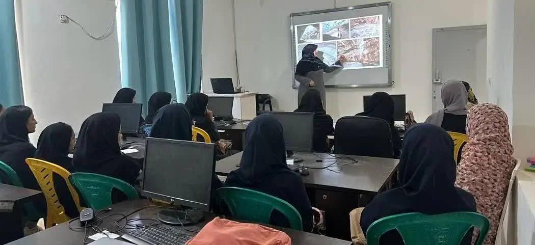 کارگاه آموزشی مفاهیم ژئوپارک و ژئوپروداکت برای دانشآموزان جزیره برگزار شد