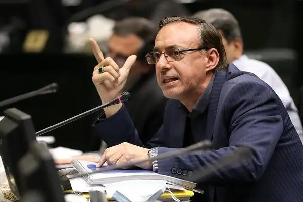 لزوم مدیریت مناسب و شفافیت بیشتر در مورد صندوق ذخیره فرهنگیان / مهلت دو هفته‌ای مجلس به آموزش و پرورش
