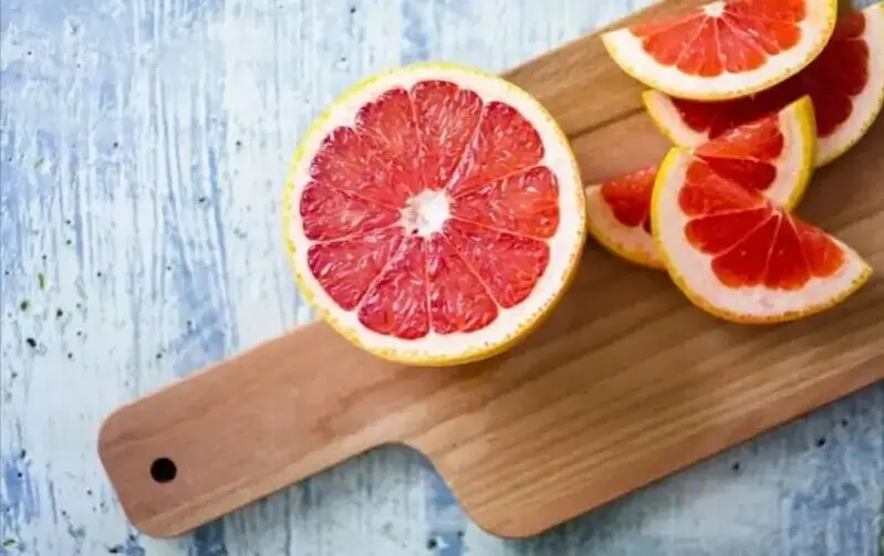 چگونه با خوردن گریپ فروت به سلامت قلب و پوست شما کمک خواهد شد؟ 