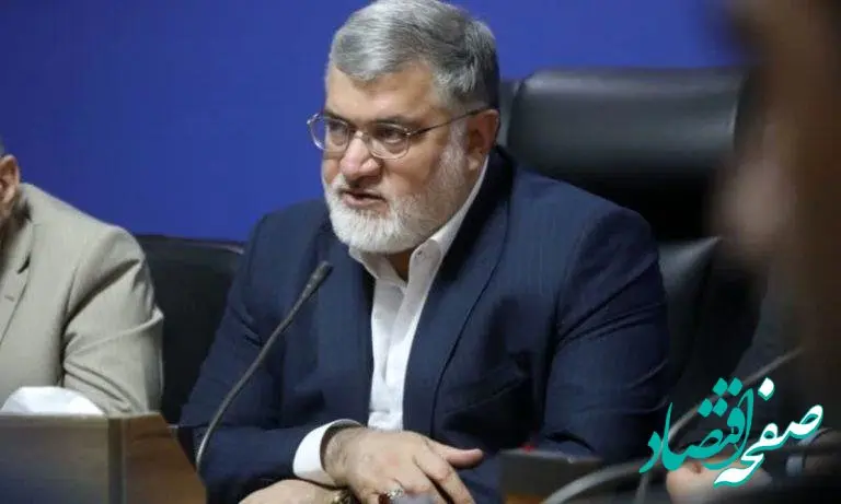 استاندار: اقدامات سازمان منطقه آزاد ماکو در طرح ملی مسکن قابل تقدیر است