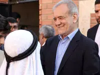 تصویر خیلی خاص از مسعود پزشکیان در پشت نیمکت مدرسه