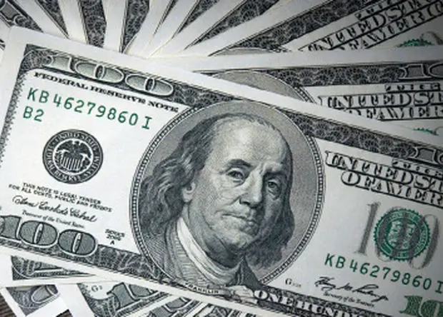 پیش بینی قیمت دلار فردا دوشنبه ۲۲ اردیبهشت ماه ۱۴۰۴ | دلار فردا صعود یا سقوط؟ 