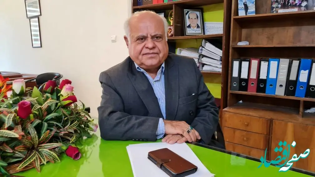 التماس و خواهش بازنشستگان برای گرفتن حقوق قانونی