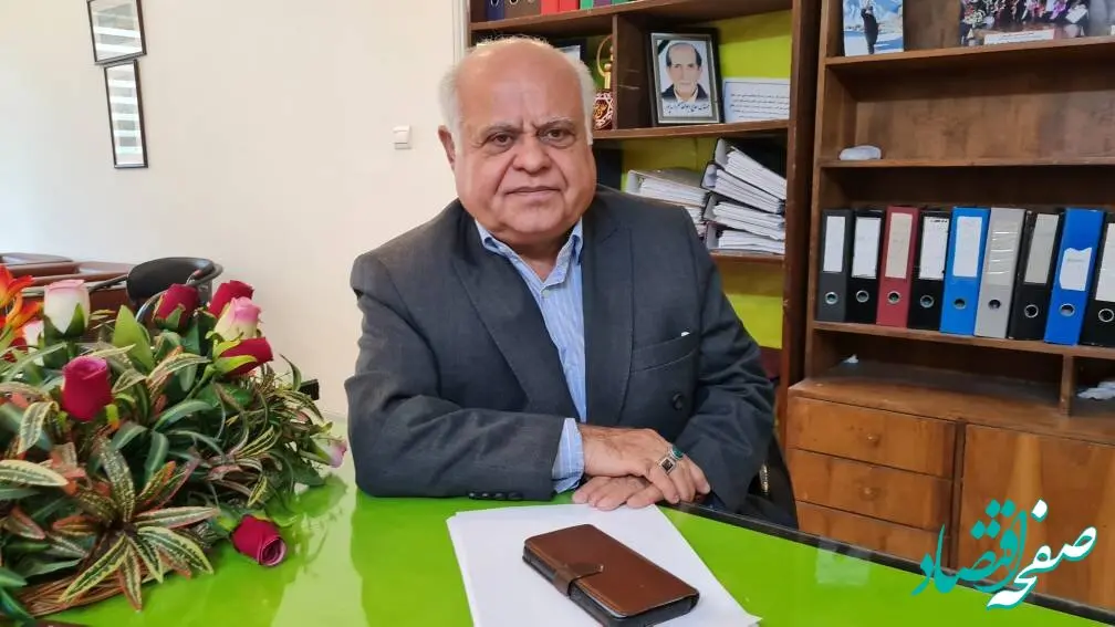 التماس و خواهش بازنشستگان برای گرفتن حقوق قانونی