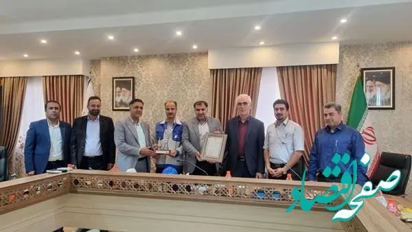 تقدیر از شرکت فولاد امیرکبیر کاشان جهت همکاری در مدیریت مصرف برق در کاشان