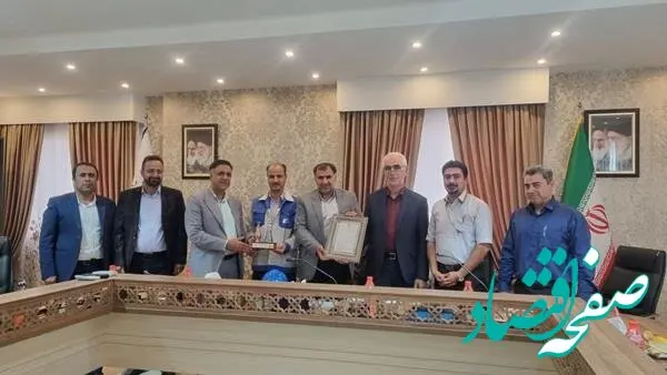 تقدیر از شرکت فولاد امیرکبیر کاشان جهت همکاری در مدیریت مصرف برق در کاشان