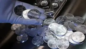 نقره پس از اوج‌گیری تاریخی سقوط کرد