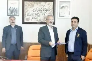 افتتاح اولین نیروگاه خورشیدی در استان چهارمحال و بختیاری توسط بانک مسکن/ قدردانی مدیر عامل شرکت توزیع نیروی برق استان چهارمحال و بختیاری از بانک مسکن